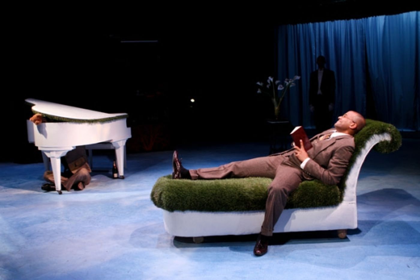 Photo Flash: First Look at Seattle Shakespeare's LOVE'S LABOUR'S LOST  Image