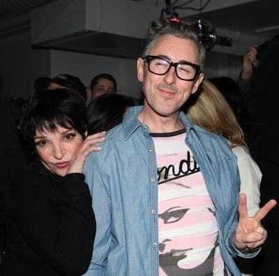 Liza Minnelli & Alan Cumming  Photo