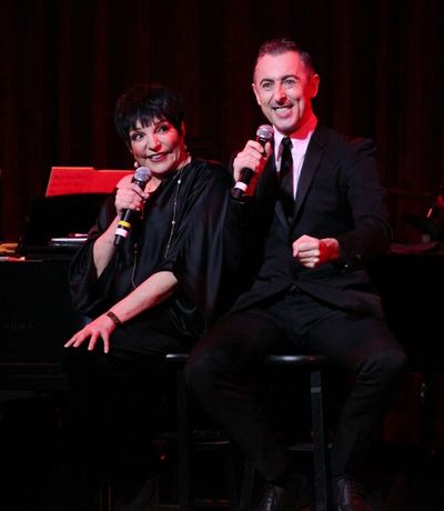  Liza Minnelli & Alan Cumming Photo