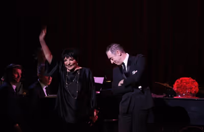 Liza Minnelli and Alan Cumming Photo