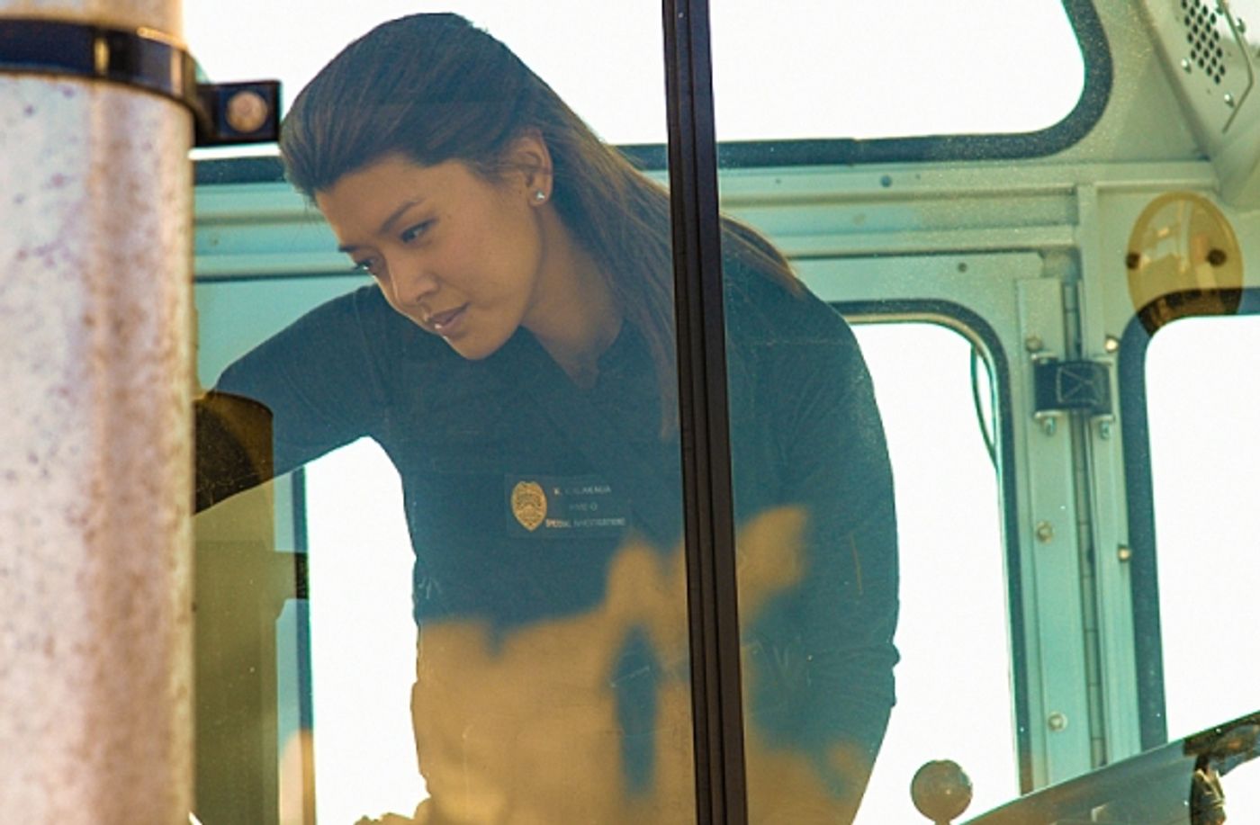 Photo Flash: First Look - HAWAII FIVE-0's 'Hoa Pili (Close Friend),' Airing 3/25  Image