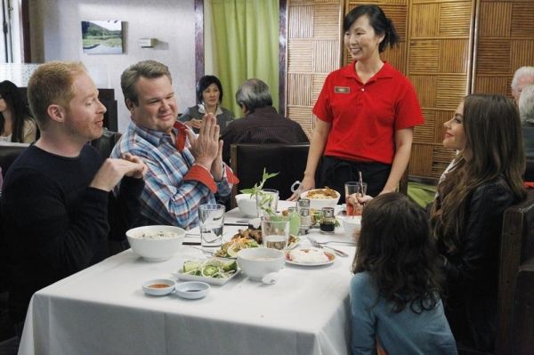 Jesse Tyler Ferguson, Eric Stonestreet, AMY ANDERSON, Aubrey Anderson-Emmons, Sofia V Photo