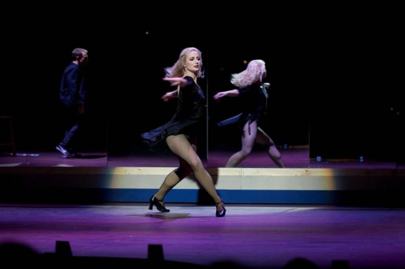 Photo Flash: First Look at Jessica Lee Goldyn, Nathaniel Shaw and More in Fulton Theatre's A CHORUS LINE  Image