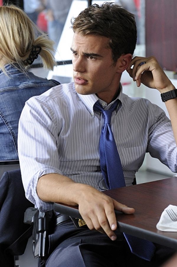 Theo James Photo