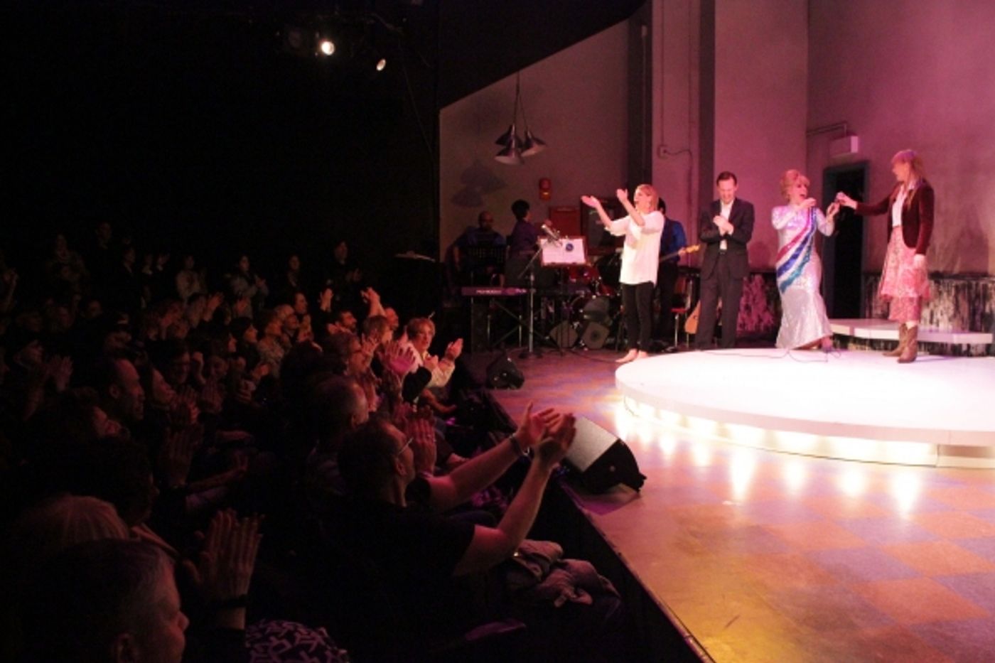 Photo Flash: Lisa Lampanelli Sings Along with FOREVER DUSTY!  Image