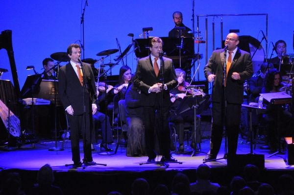 Finbar Wright, Anthony Kearns and Ronan Tynan Photo
