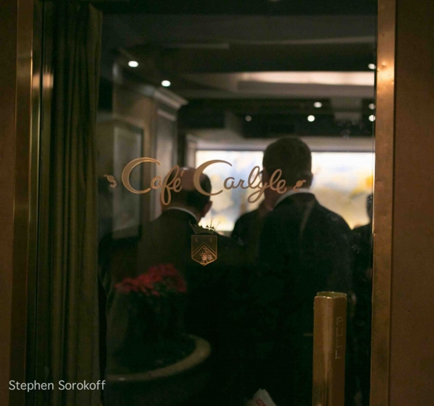 Photo Coverage: Debby Boone Brings SWING THIS to Cafe Carlyle Photo Coverage: Debby Boone Brings SWING THIS to Cafe Carlyle Image