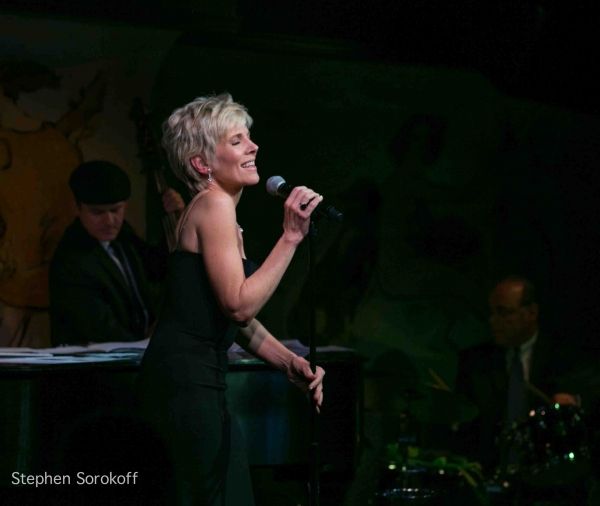 Photos: Debby Boone Brings SWING THIS to Cafe Carlyle — photo 3 of 20