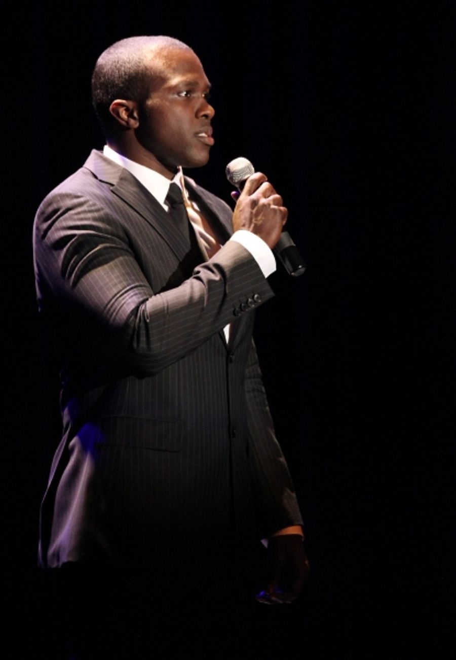 Photo Coverage: Judy Kuhn, Mandy Gonzalez & More Perform at Vineyard Theatre's 30th Gala- Part One Image