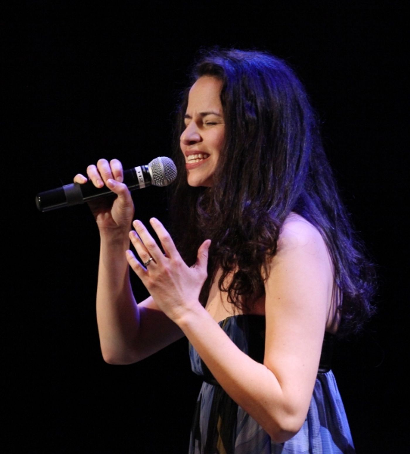 Photo Coverage: Judy Kuhn, Mandy Gonzalez & More Perform at Vineyard Theatre's 30th Gala- Part One  Image