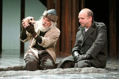  Jarlath Conroy and Paul Giamatti Photo
