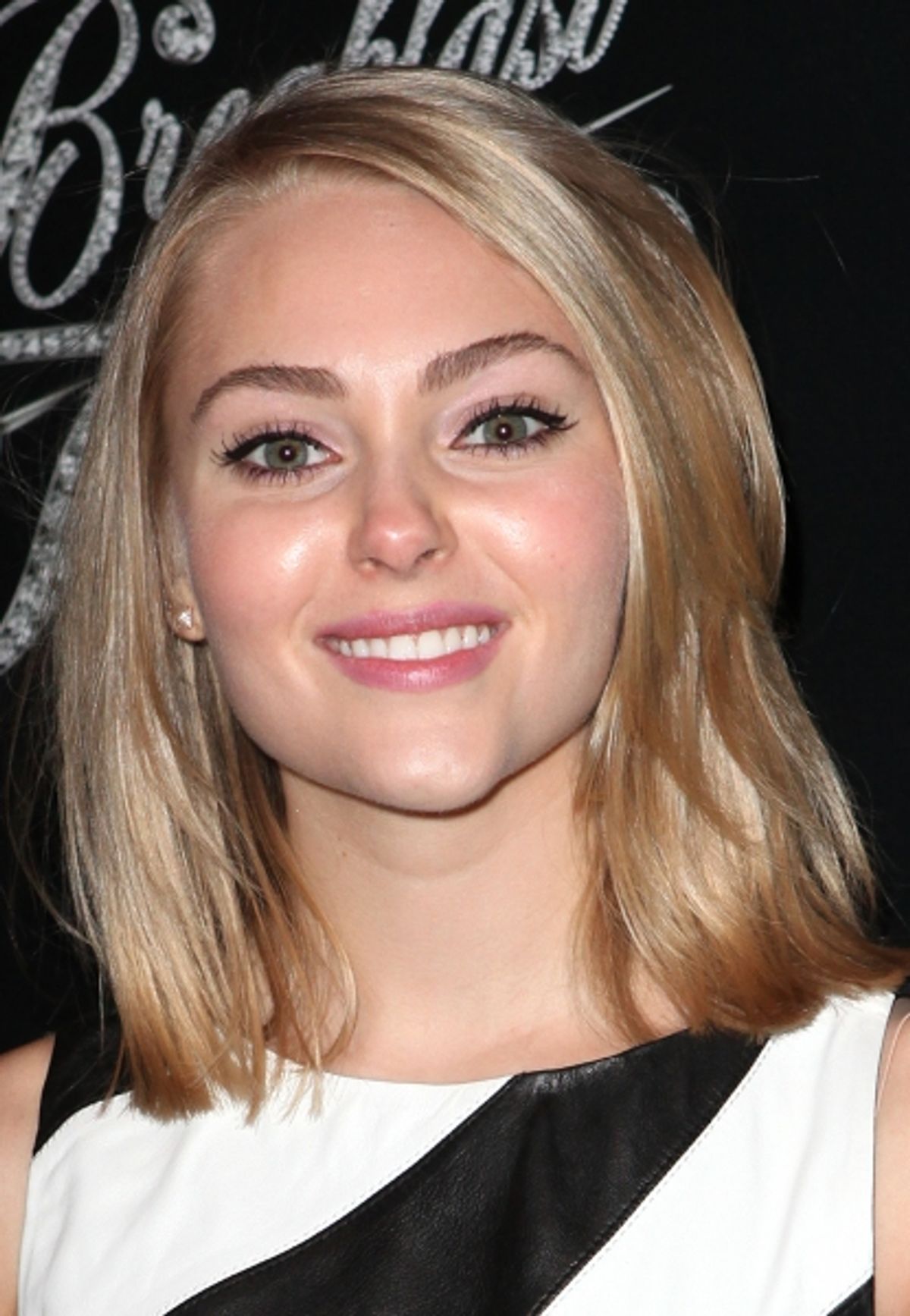 Annasophia Robb   at 
