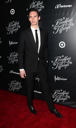 Cory Michael Smith   Photo