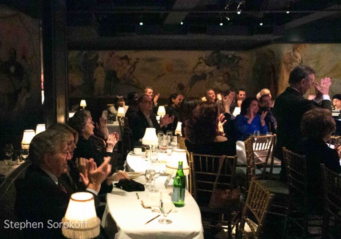 Photo Coverage: Cafe Carlyle Late Night Welcomes Jo Thompson's SLENDER, TENDER AND TALL Photo Coverage: Cafe Carlyle Late Night Welcomes Jo Thompson's SLENDER, TENDER AND TALL Image
