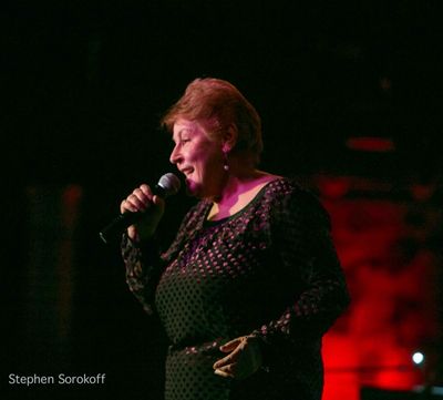 Helen Reddy Photo