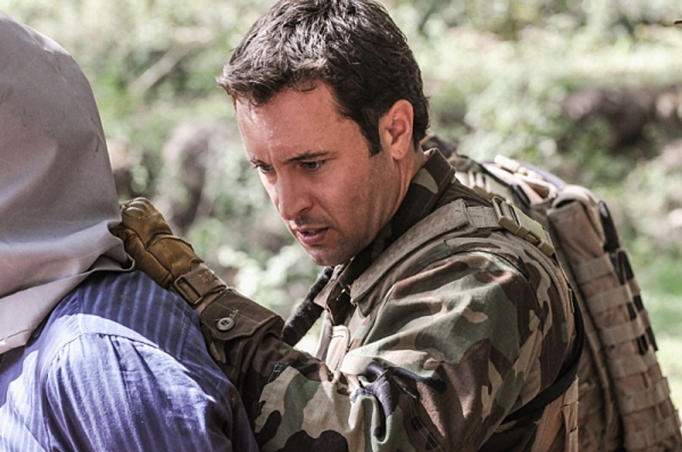 Photo Flash: First Look - HAWAII FIVE-0's 'Olelo Pa'a,' Airing 4/15  Image