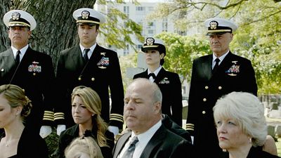 Alex O'Loughlin, Michelle Borth, Terry O'Quinn Photo
