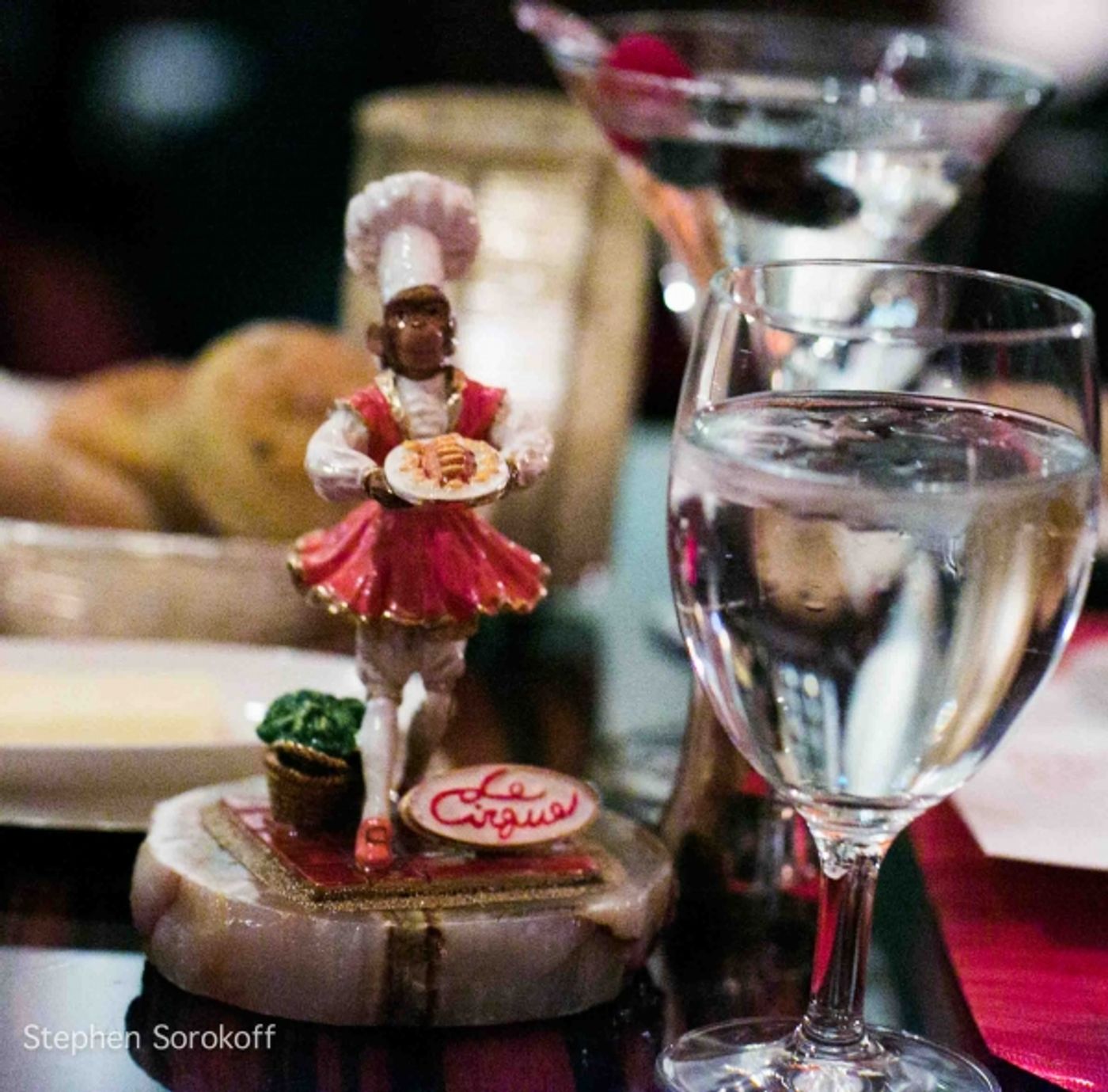 Photo Coverage: Le Cirque Launches MUSICAL MONDAYS with Lonnie Youngblood Trio Photo Coverage: Le Cirque Launches MUSICAL MONDAYS with Lonnie Youngblood Trio Image