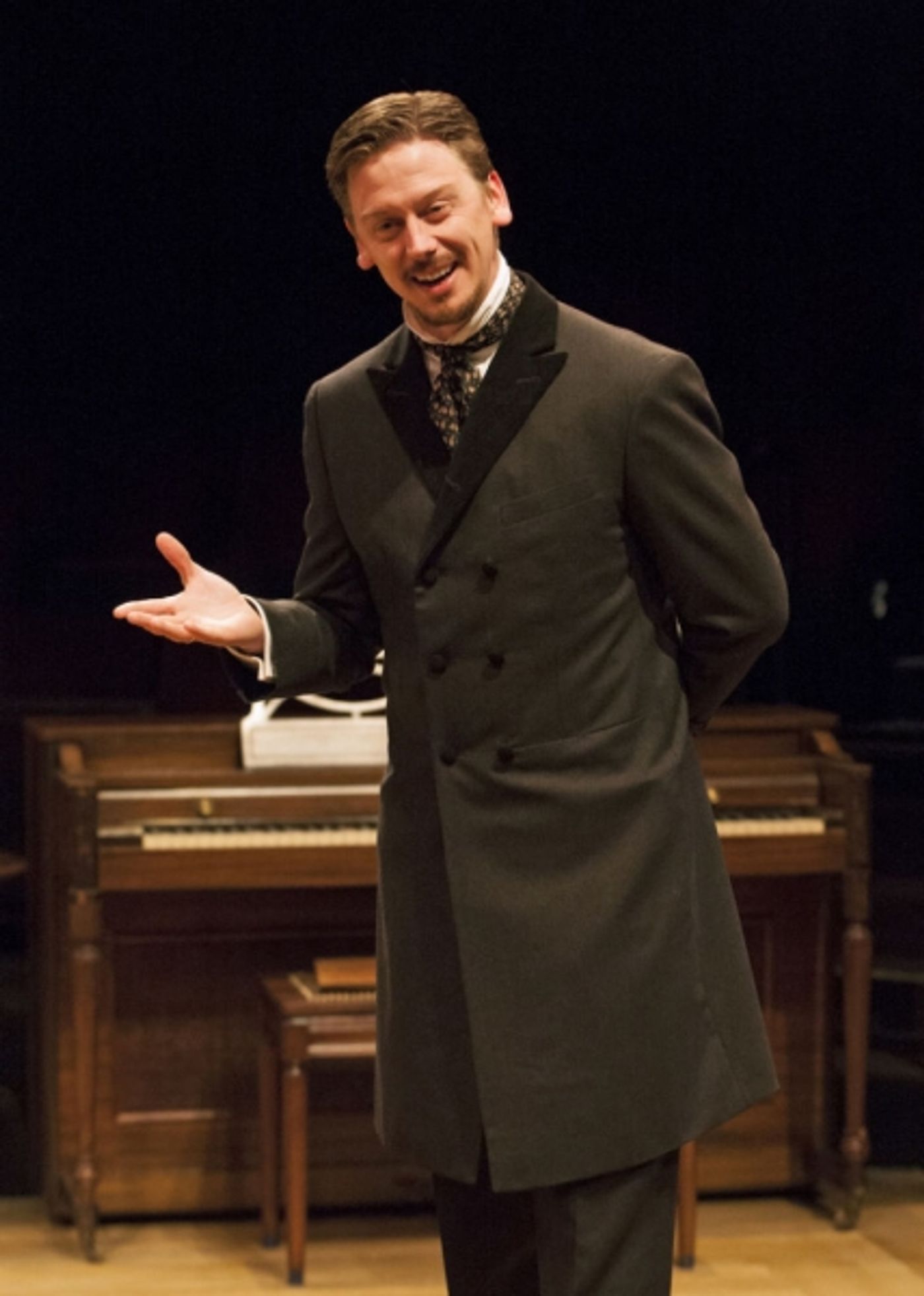 Photo Flash: First Look at Fred Arsenault, Gretchen Hall and More in Old Globe's A DOLL'S HOUSE  Image