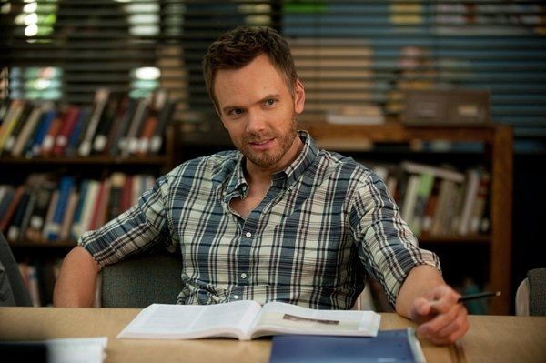 Joel McHale Photo