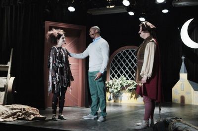 Casey Wilson, DAMON WAYANS JR., Stephen Guarino Photo