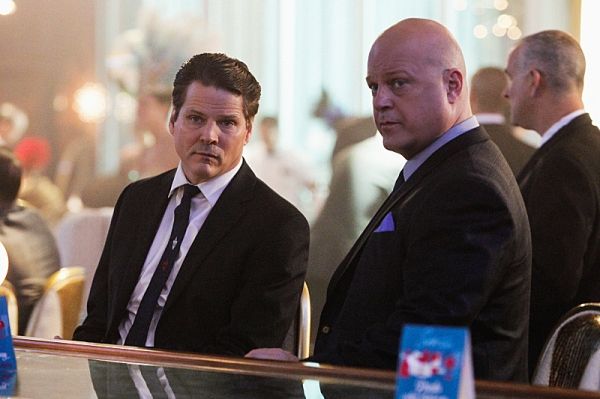 Michael Reilly Burke,Michael Chiklis Photo