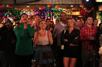 Casey Wilson, Zachary Knighton, Elisha Cuthbert, DAMON WAYANS JR., ELIZA COUPE Photo
