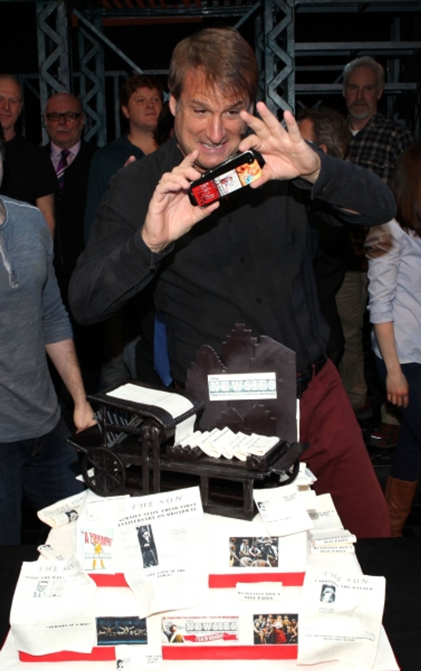Photo Coverage: NEWSIES Celebrates One Year on Broadway with Cast, Cake & Creatives! Image