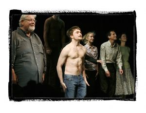 Curtain Call: Richard Griffiths &amp; Daniel Radcliffe &amp; the ensemble cast Photo