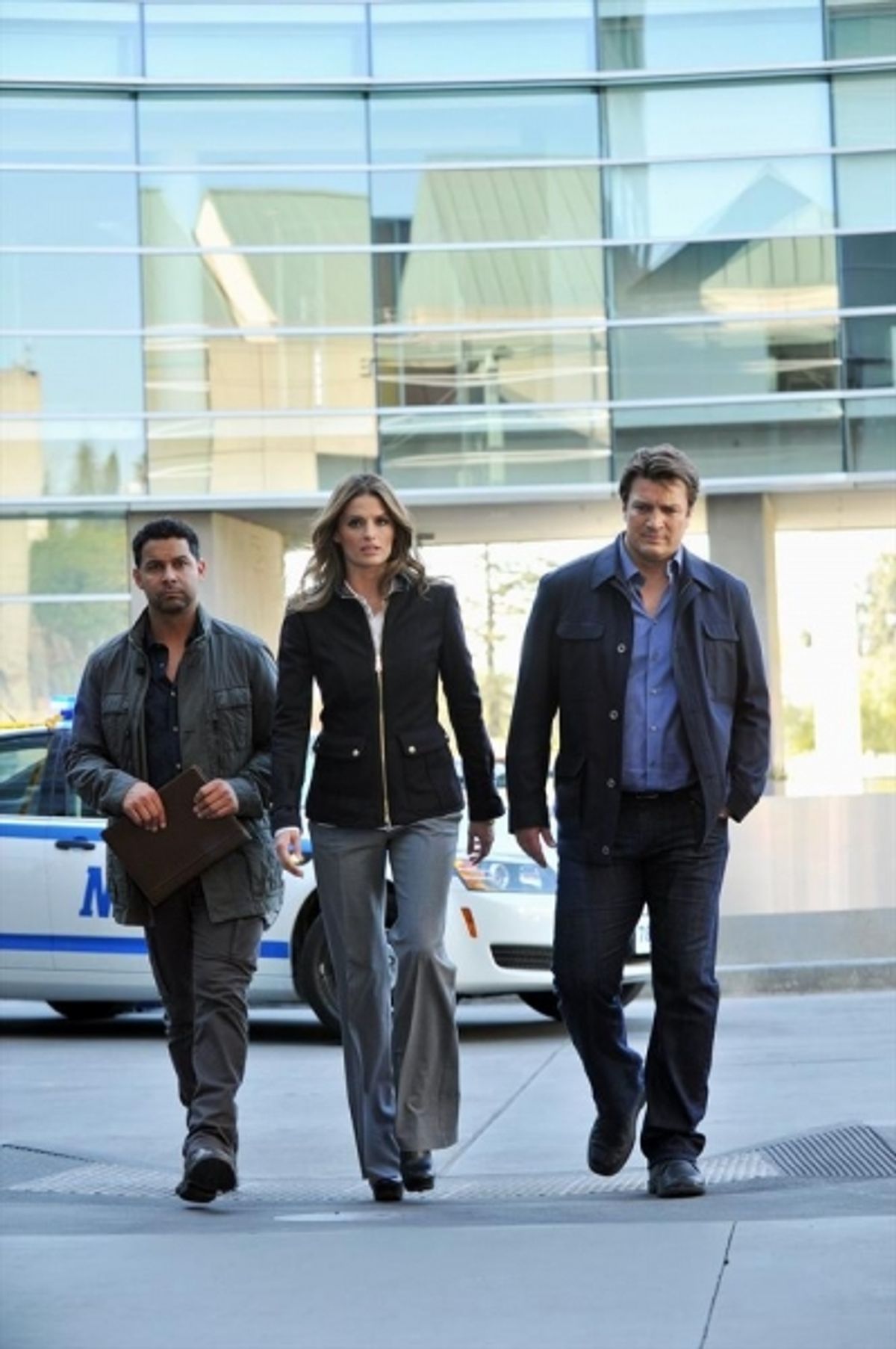 Jon Huertas, Stana Katic, Nathan Fillion at 