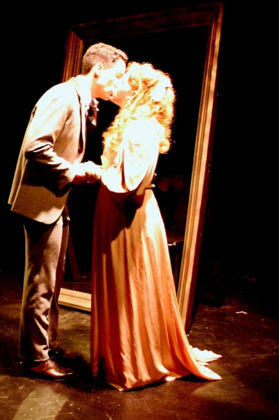 Photo Flash: First Look at Francesco Andolfi and More in MTWorks' THE PICTURE OF DORIAN GRAY Image