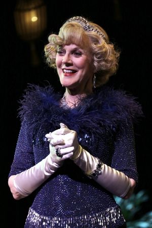 Blythe Danner  Photo