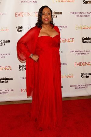 Gail Monroe-Perry @ BroadwayWorld Gail Monroe-Perry Photo