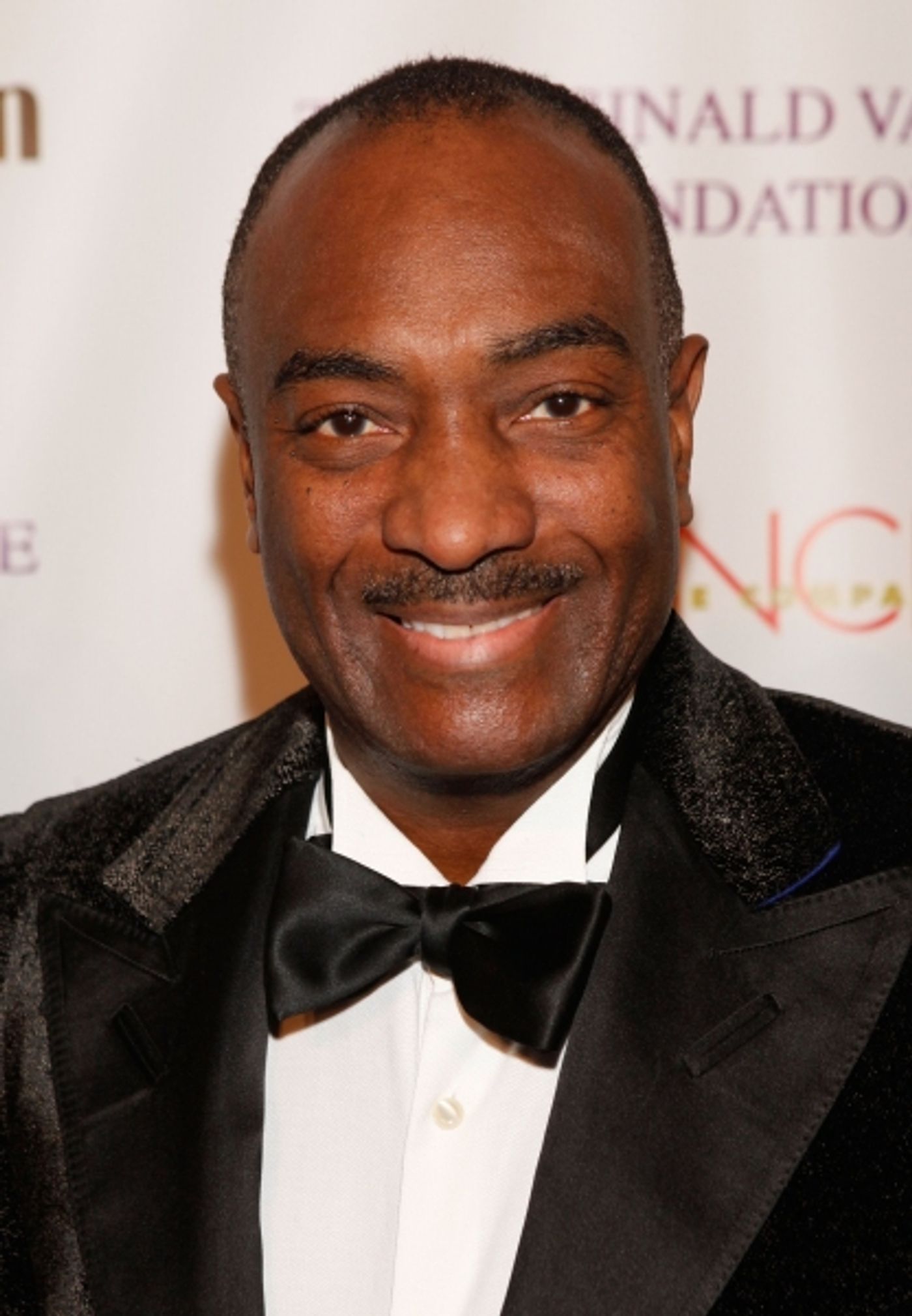 Photo Flash: Lynn Whitfield, Ronald K. Brown and More at EVIDENCE, A DANCE COMPANY's Torch Ball  Image