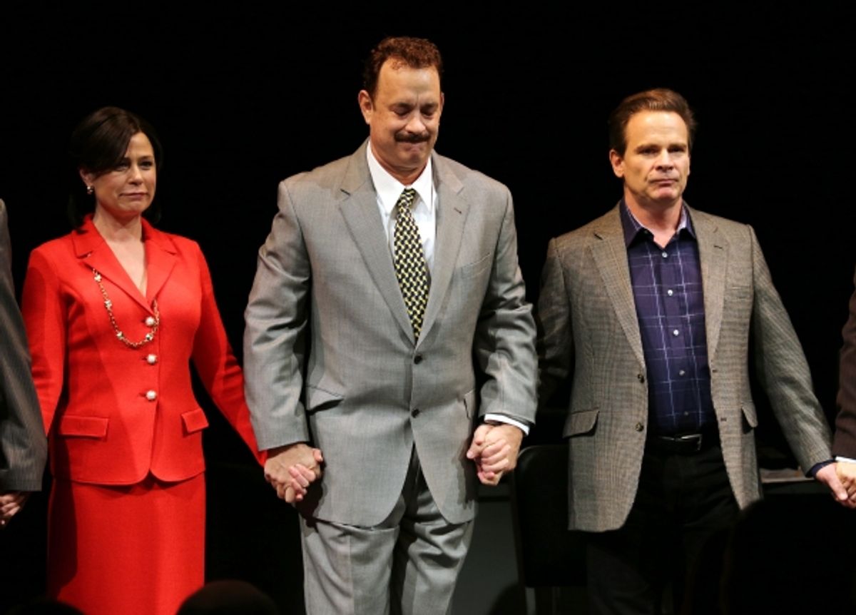 Maura Tierney, Tom Hanks, Peter Scolari  at 