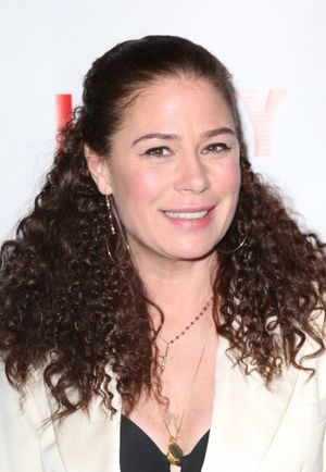Maura Tierney Photo