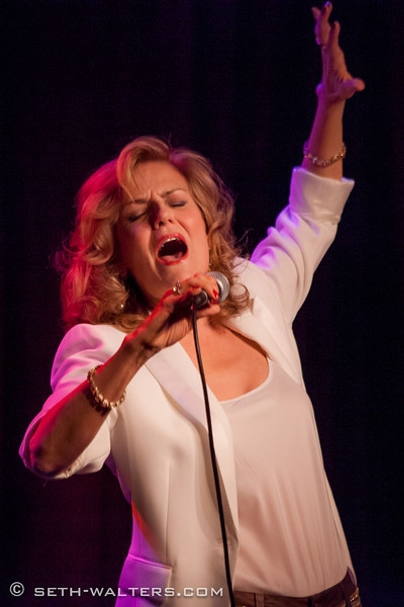 Photo Flash: Karen Mason's SECRETS OF THE ANCIENT DIVAS at Birdland  Image
