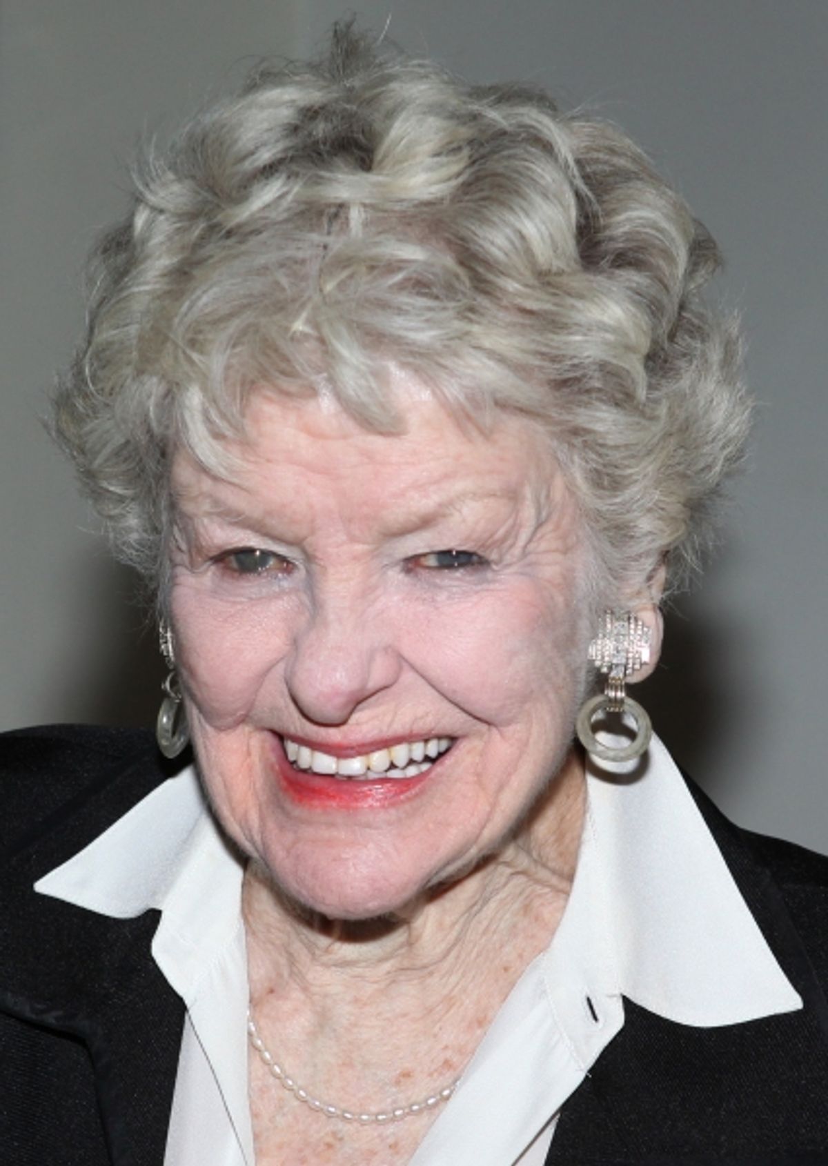 Elaine Stritch at The Stars Come Out for Elaine Stritch's Farewell Cabaret - Movin' Over and Out