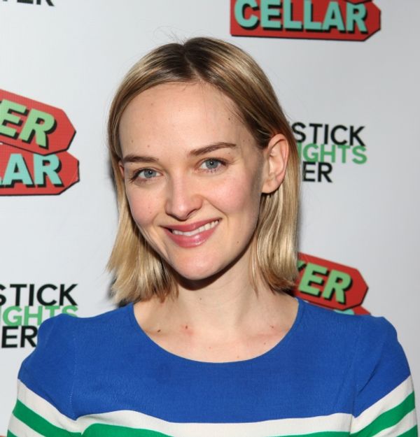 Jess Weixler Photo