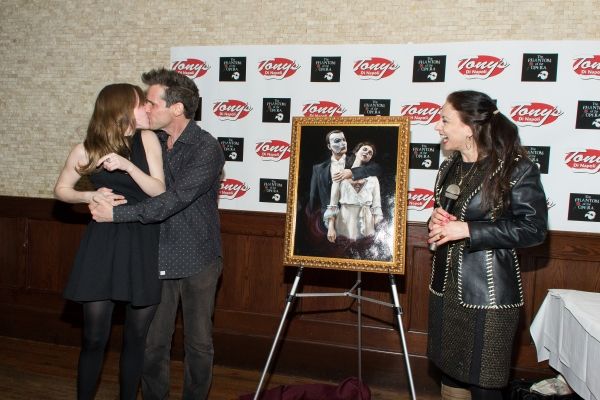 Photos: THE PHANTOM OF THE OPERA Cast Unveils Portrait at Tony's di Napoli — photo 4 of 12