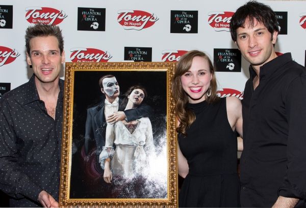 Photos: THE PHANTOM OF THE OPERA Cast Unveils Portrait at Tony's di Napoli — photo 9 of 12