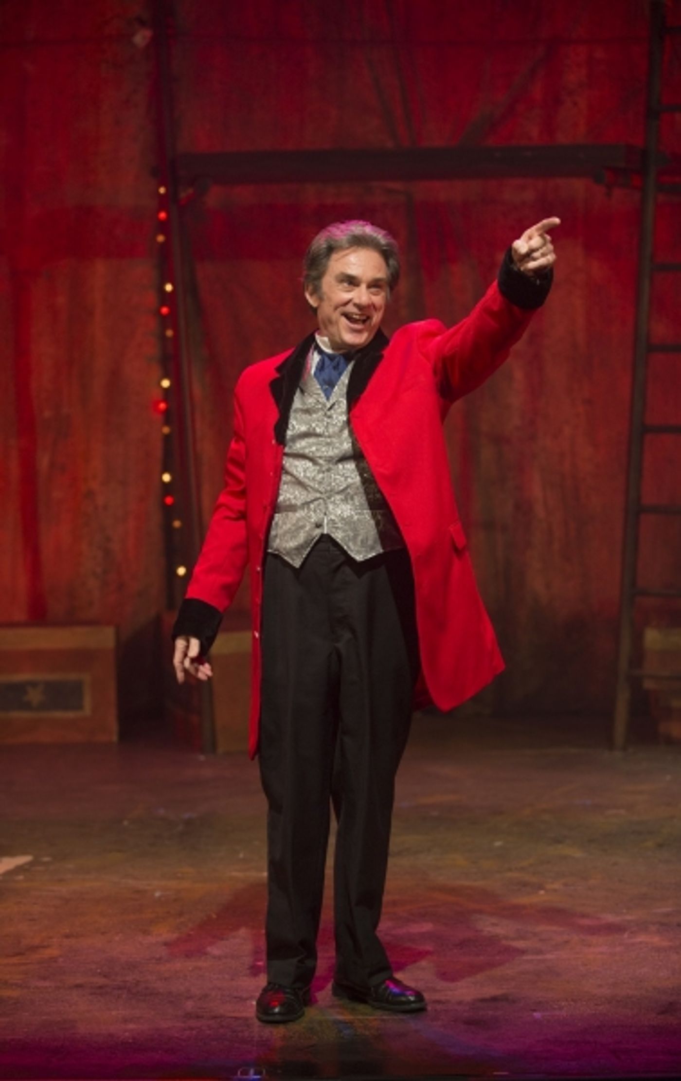 Photo Flash: Gene Weygandt and More in Mercury Theater Chicago's BARNUM  Image