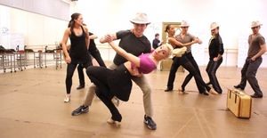 Laurie Veldheer & Cast @ BroadwayWorld Laurie Veldheer & Cast Photo