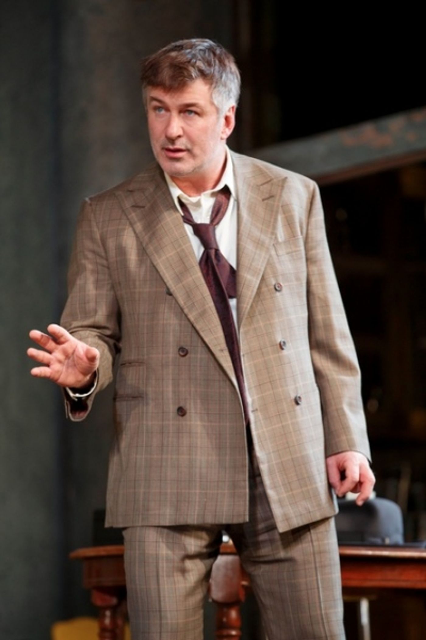 Photo Flash: ORPHANS, Starring Alec Baldwin and More, Opens on Broadway Tonight!  Image