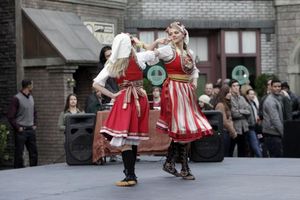 Elisha Cuthbert, ELIZA COUPE @ BroadwayWorld Elisha Cuthbert, ELIZA COUPE Photo