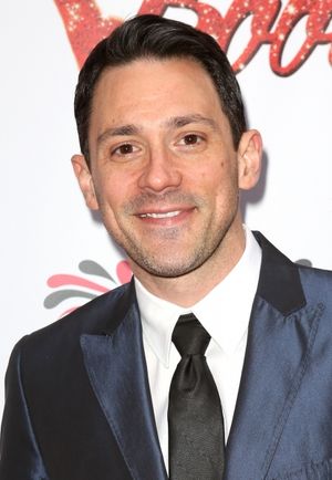 Steve Kazee  Photo