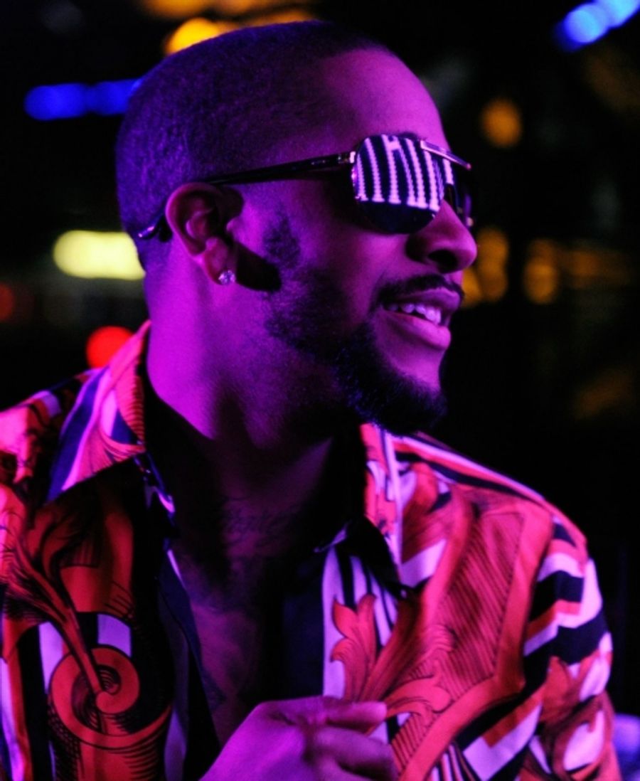 Photo Flash: R&B Artist Omarion Performs at Chateau Nightclub & Gardens Image