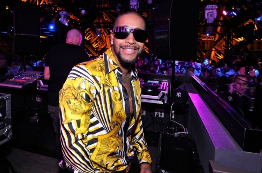 Photo Flash: R&B Artist Omarion Performs at Chateau Nightclub & Gardens Image