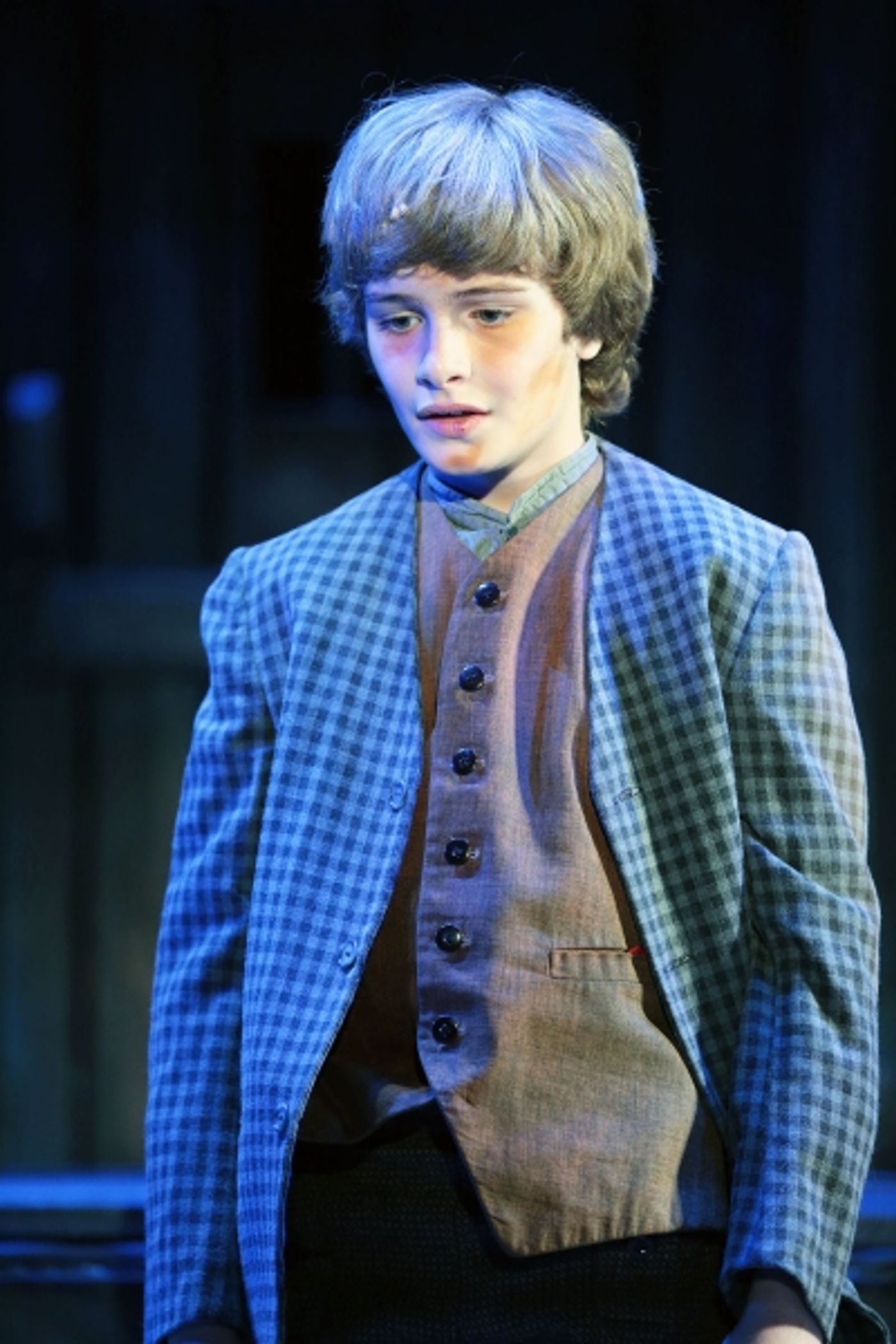 Photo Flash: First Look at Brady Tutton, Heidi Kettenring and More in OLIVER! at Drury Lane Theatre  Image