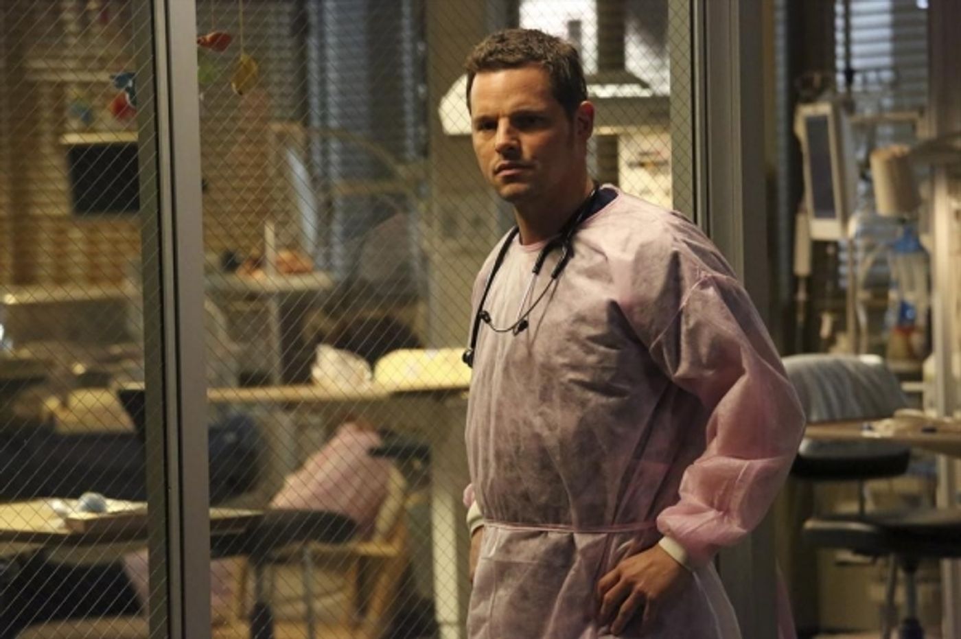 Photo Flash: GREY'S ANATOMY's 'Sleeping Monster,' Airing 4/25  Image